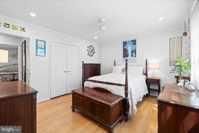 1411 SANDWOOD RD, Conshohocken, PA 19428