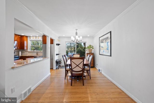 1411 SANDWOOD RD, Conshohocken, PA 19428