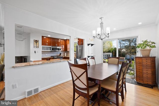 1411 SANDWOOD RD, Conshohocken, PA 19428