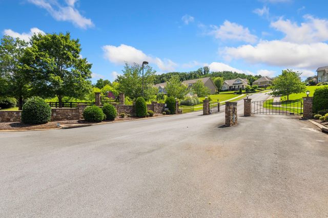 415 Tuscany Village Drive, Ringgold, GA 30736