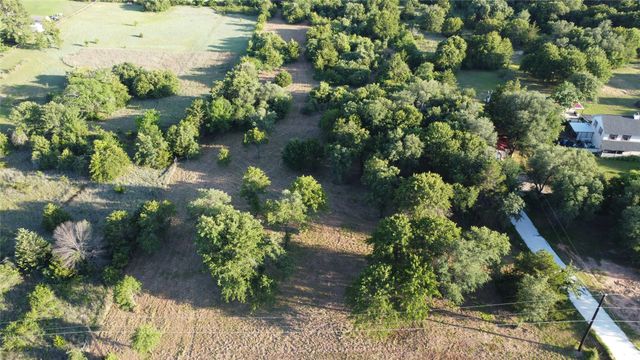 8005 Vista Lago Street, Azle, TX 76020