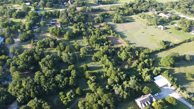 8005 Vista Lago Street, Azle, TX 76020