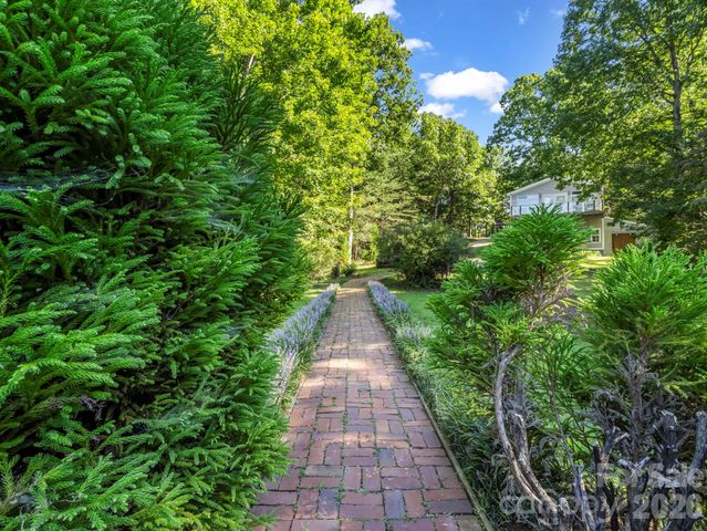 382 First Broad Drive, Bostic, NC 28018