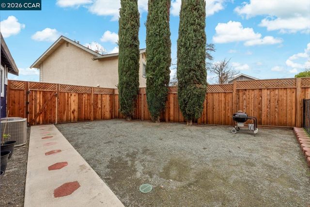 288 Cashew Ln, Oakley, CA 94561