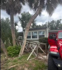 11734 HICKORY LANE, Tavares, FL 32778
