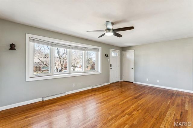 8721 Del Vista Drive, St Louis, MO 63126