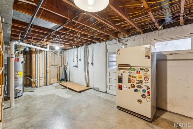 8721 Del Vista Drive, St Louis, MO 63126