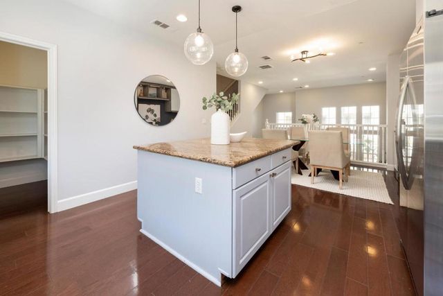 31 Bremerton Circle, Redwood City, CA 94065