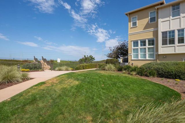 31 Bremerton Circle, Redwood City, CA 94065