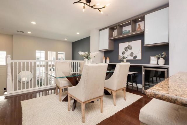 31 Bremerton Circle, Redwood City, CA 94065