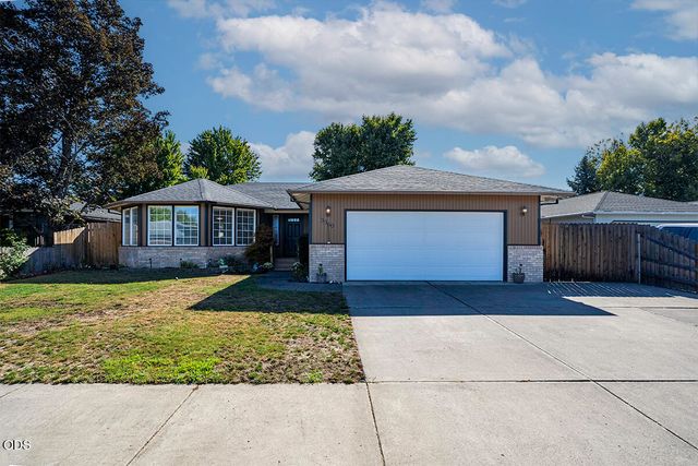 3360 Wellington Drive, Medford, OR 97504