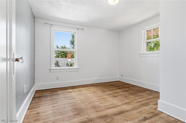 619 Garry Road, Akron, OH 44305