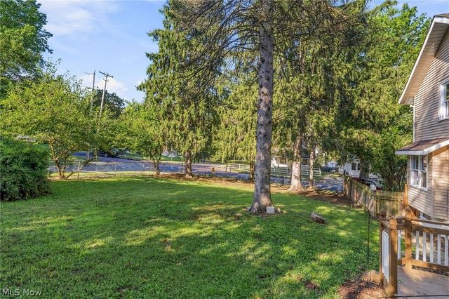 619 Garry Road, Akron, OH 44305