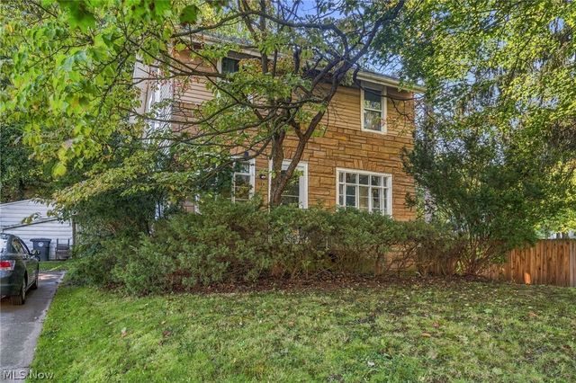 619 Garry Road, Akron, OH 44305