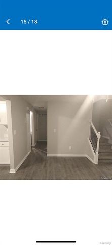 21137 Curie Avenue, Warren, MI 48091