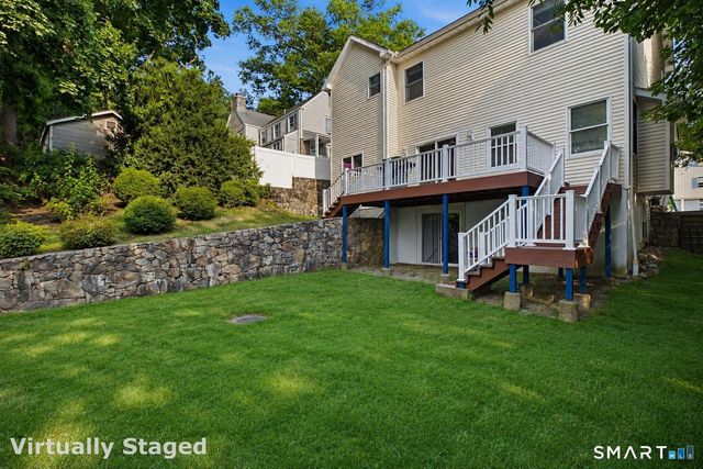 16 Sunset Hill Avenue, Norwalk, CT 06851