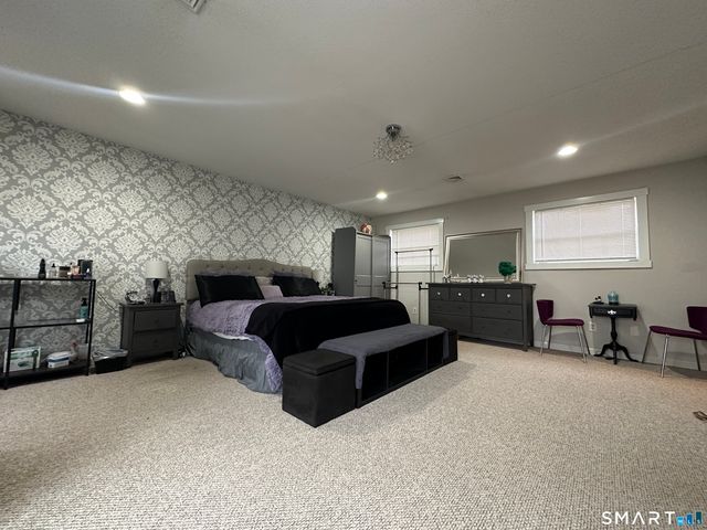 30 King Street, Wallingford, CT 06492