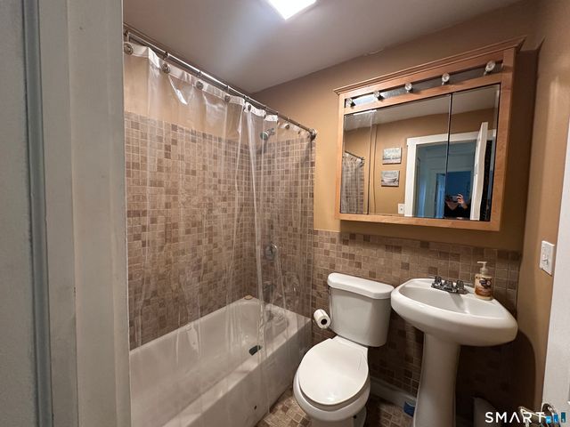 30 King Street, Wallingford, CT 06492