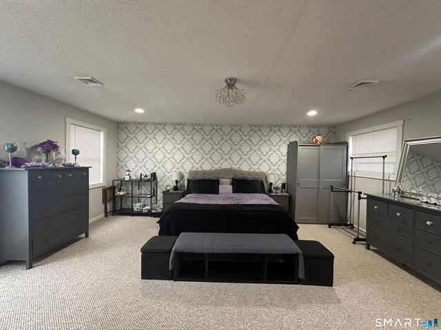 30 King Street, Wallingford, CT 06492