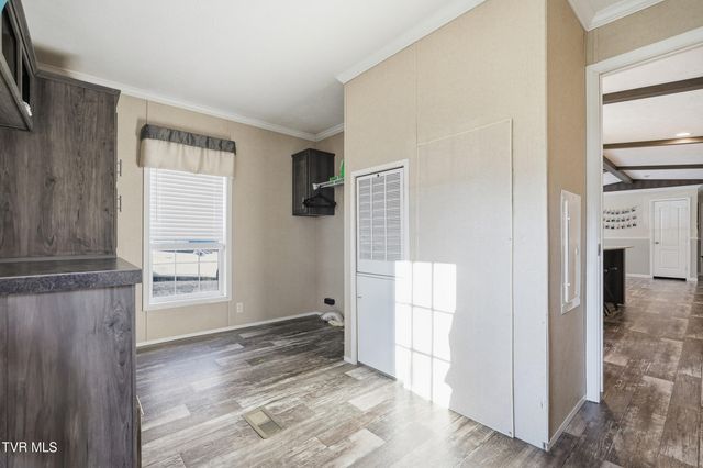 206 Southwest Wampler Avenue, Wise, VA 24293