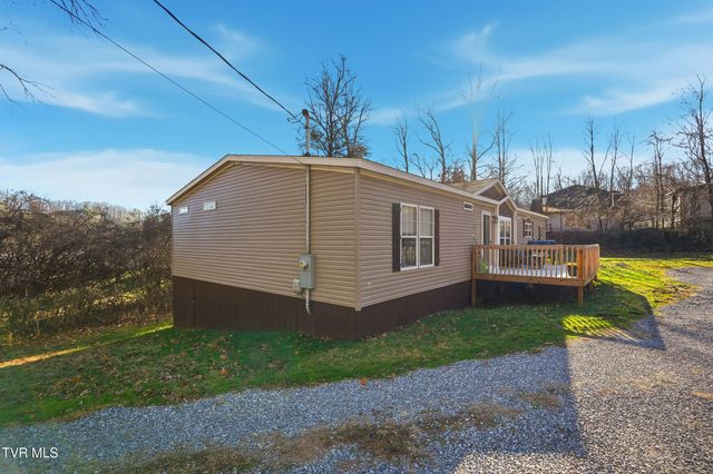 206 Southwest Wampler Avenue, Wise, VA 24293