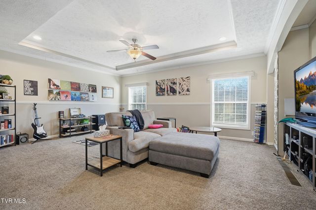 206 Southwest Wampler Avenue, Wise, VA 24293