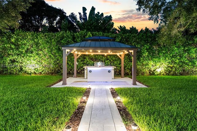 8545 SW 107th St, Miami, FL 33156