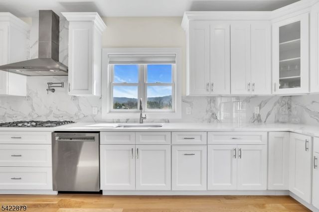 42 Brantwood Ter, Mansfield Twp., NJ 07840