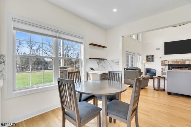 42 Brantwood Ter, Mansfield Twp., NJ 07840