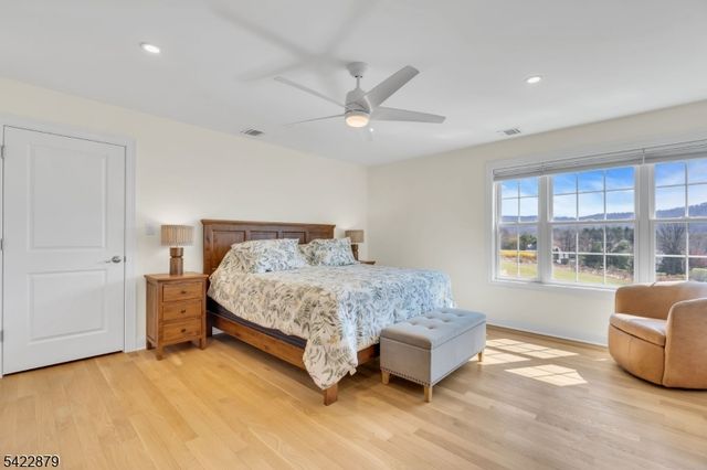 42 Brantwood Ter, Mansfield Twp., NJ 07840