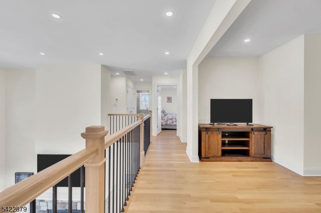 42 Brantwood Ter, Mansfield Twp., NJ 07840