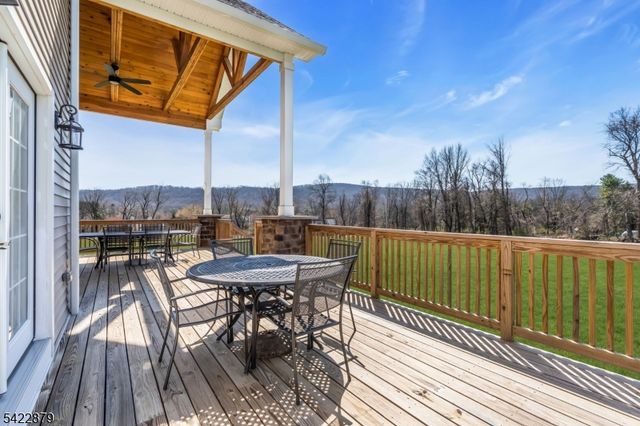 42 Brantwood Ter, Mansfield Twp., NJ 07840