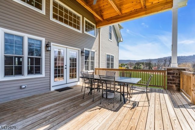 42 Brantwood Ter, Mansfield Twp., NJ 07840