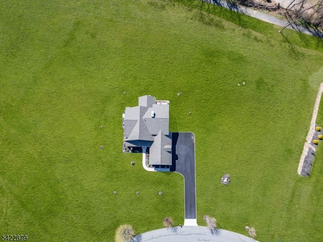 42 Brantwood Ter, Mansfield Twp., NJ 07840