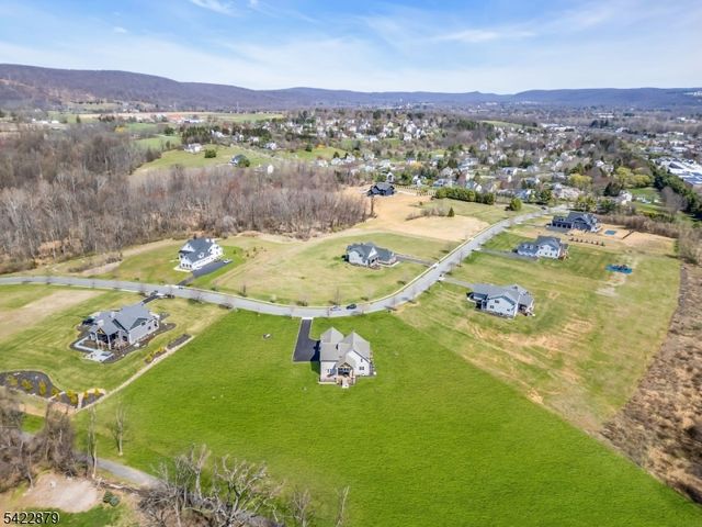42 Brantwood Ter, Mansfield Twp., NJ 07840