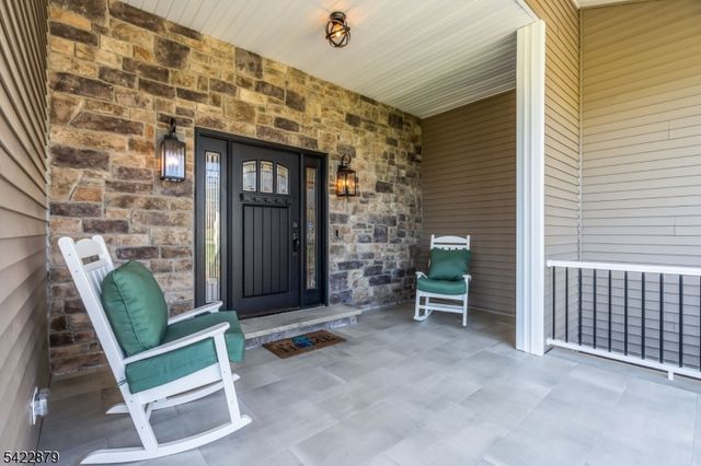42 Brantwood Ter, Mansfield Twp., NJ 07840