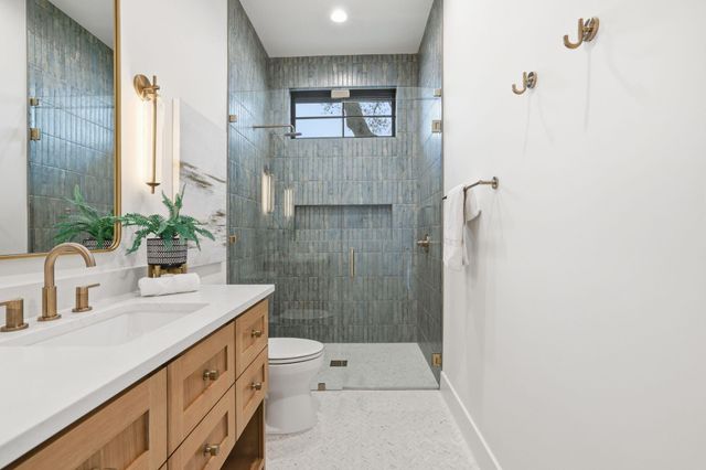 3005 Silverleaf DR, Austin, TX 78757