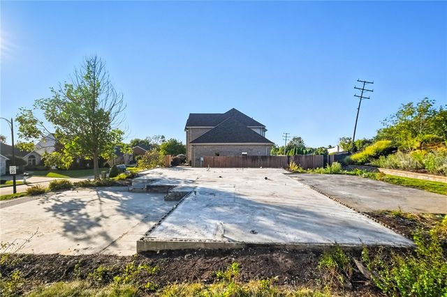 4540 Marina Drive, Lincoln Place, PA 15120