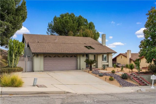 2923 Michelle Lane, Highland, CA 92346
