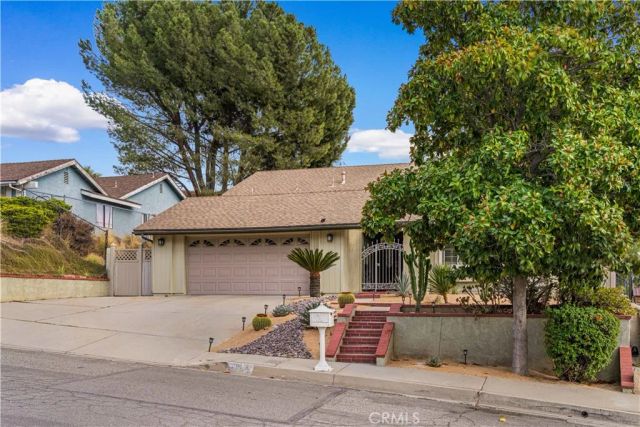 2923 Michelle Lane, Highland, CA 92346