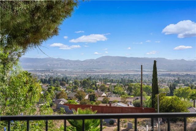2923 Michelle Lane, Highland, CA 92346