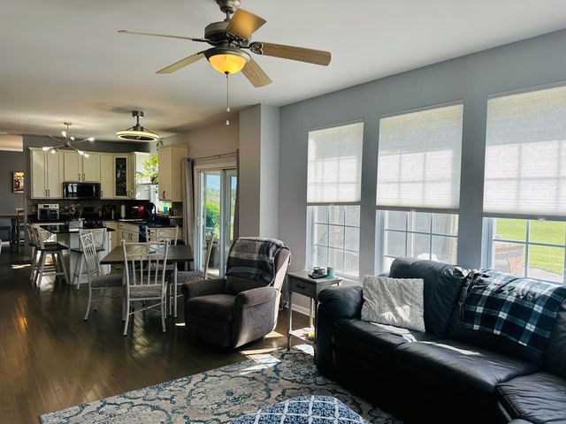 10220 Sagebrush Lane, Dyer, IN 46311