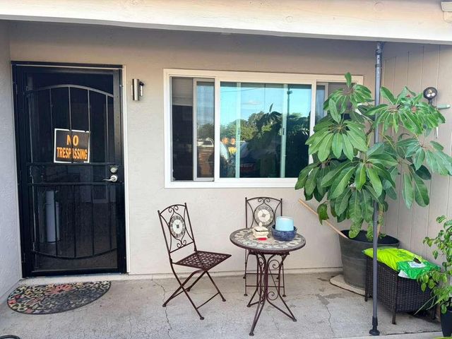 1575 Sierra Ln, Stockton, CA 95205