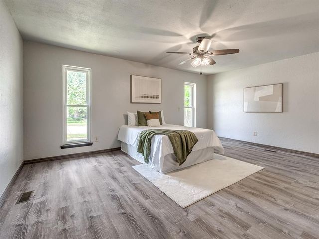 1908 E Willow Creek Terrace, Mustang, OK 73064