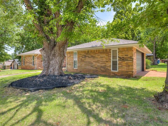 1908 E Willow Creek Terrace, Mustang, OK 73064