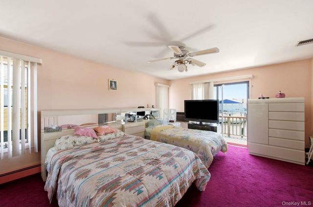 212 Shore Road, Lindenhurst, NY 11757