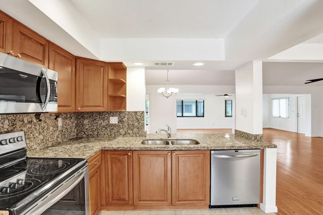 2253 SW 17TH Drive, Deerfield Beach, FL 33442