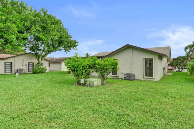 2253 SW 17TH Drive, Deerfield Beach, FL 33442