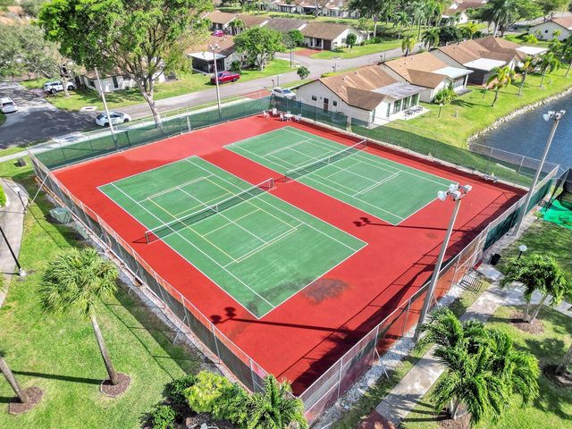 2253 SW 17TH Drive, Deerfield Beach, FL 33442