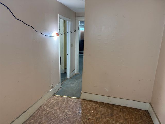 33 Pleasant Street, Littleton, NH 03561